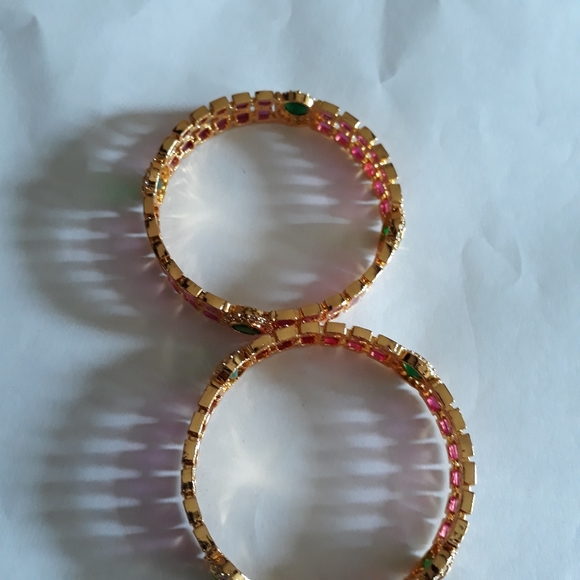 Bangles. - Picture 6 of 8